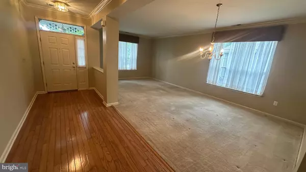 Columbus, NJ 08022,24 ELLINGTON DR