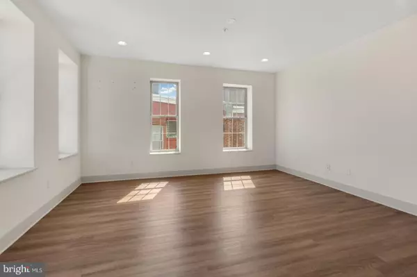 Philadelphia, PA 19145,1618 MIFFLIN ST #2B