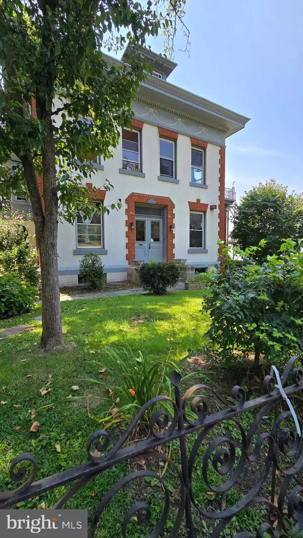 1500 MINERAL SPRING RD #1ST FLOOR, Reading, PA 19602