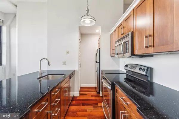 Philadelphia, PA 19103,2429-41 LOCUST ST #602