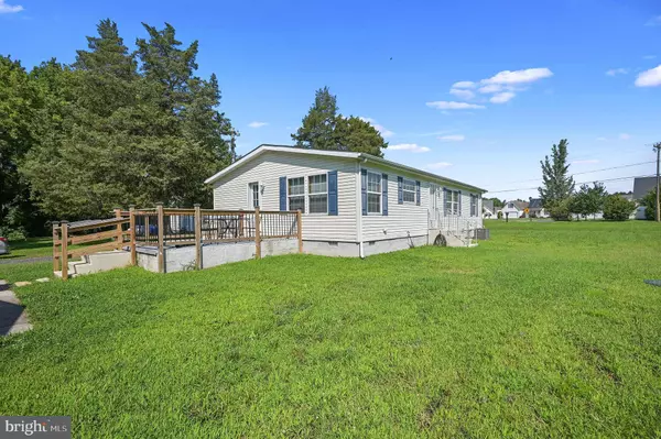 3992 MIDSTATE RD, Felton, DE 19943