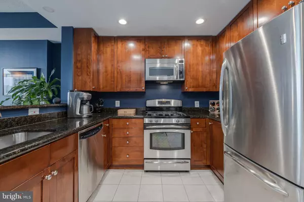 Arlington, VA 22202,3600 S GLEBE RD #409W