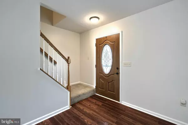 Mount Wolf, PA 17347,20 BURBERRY LN