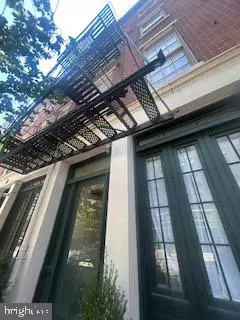 212-20 RACE ST #4B, Philadelphia, PA 19106