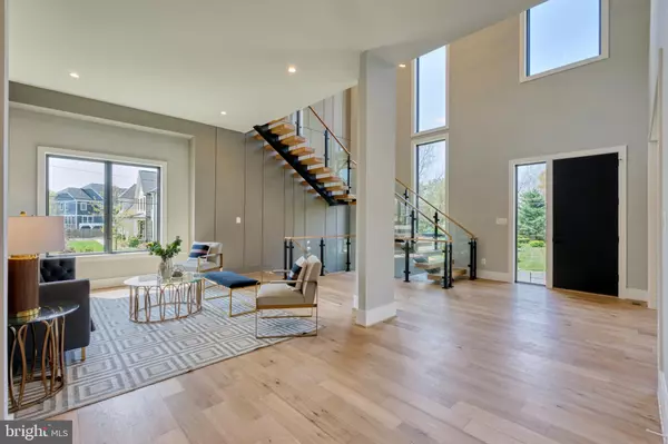 Mclean, VA 22101,1127 GUILFORD CT