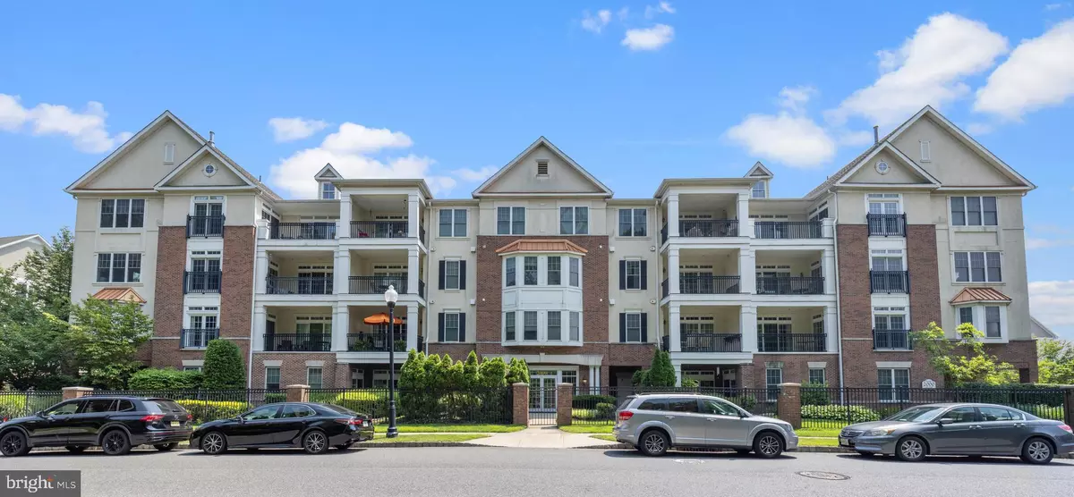 Cherry Hill, NJ 08002,2045 CRESCENT WAY