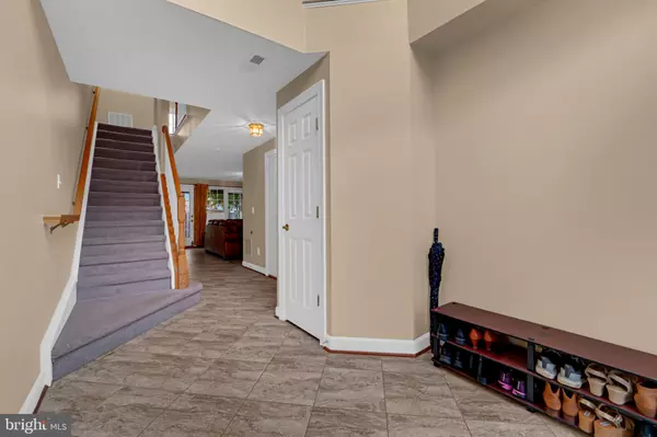 Woodbridge, VA 22193,14197 MADRIGAL DR