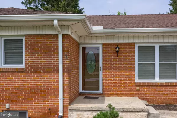 York, PA 17402,101 LYNBROOK DR N