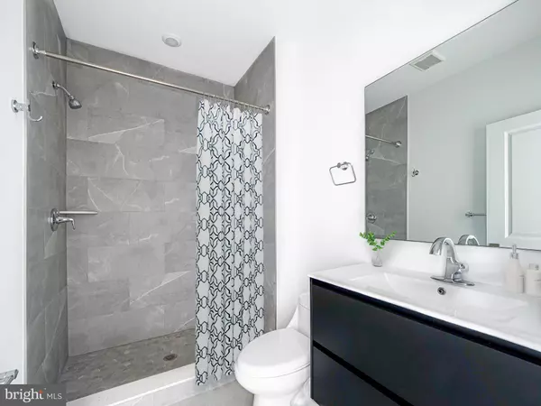 Philadelphia, PA 19121,2403-2407 W THOMPSON ST #1