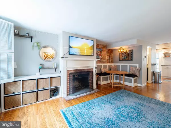 Philadelphia, PA 19106,530 CYPRESS ST