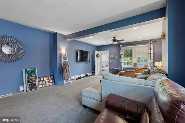 Bridgeport, PA 19405,832 BUSH ST.