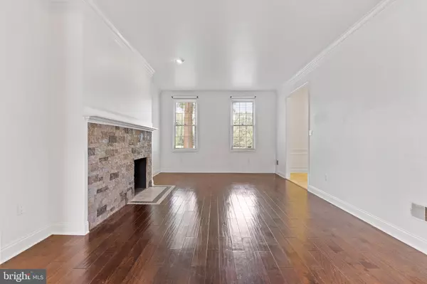 Mechanicsburg, PA 17050,41 DEVONSHIRE SQ