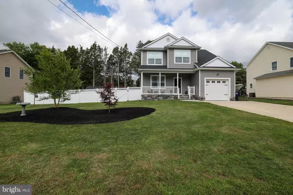 13 CHAMPIONS DR, Tuckerton, NJ 08087