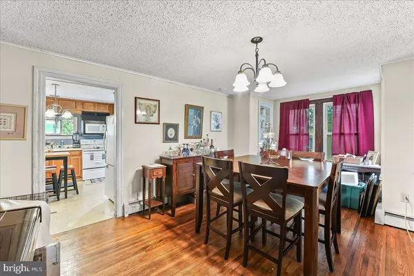 Oxford, PA 19363,119 S 6TH ST