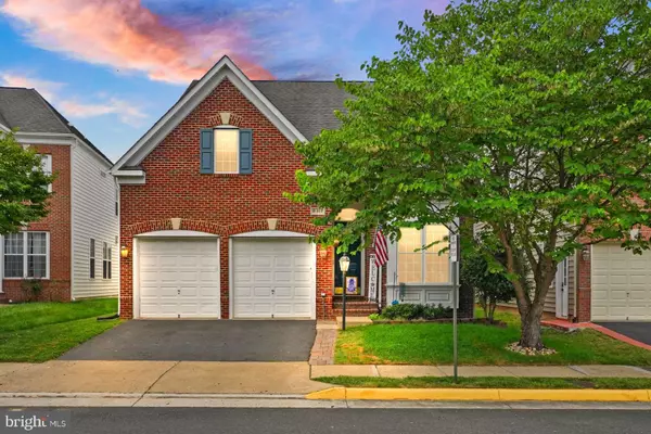 8317 MIDDLE RUDDINGS DR, Lorton, VA 22079