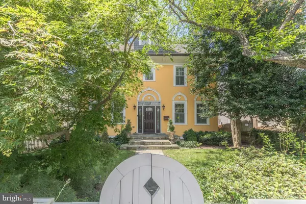 3224 CLEVELAND AVE NW #1, Washington, DC 20008