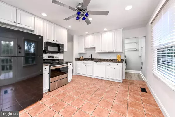 Sterling, VA 20164,109 N SEQUOIA CT