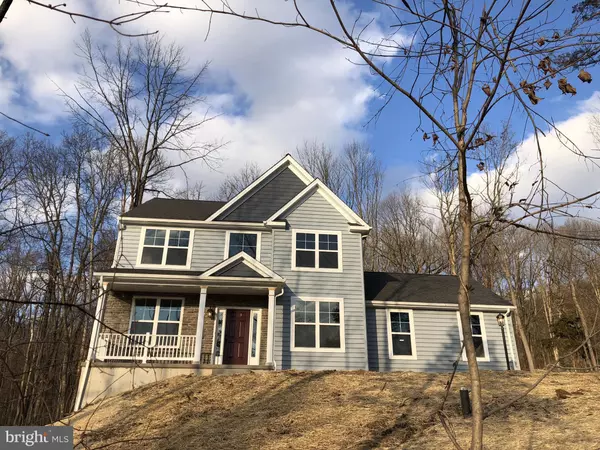 3351 MATHEWS LN, Alburtis, PA 18011