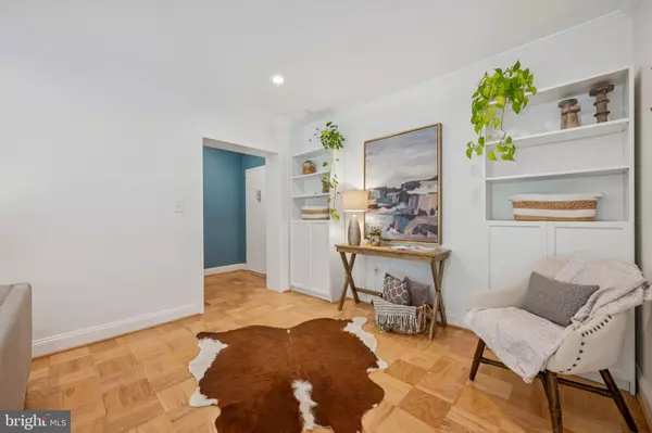 Chevy Chase, MD 20815,3535 CHEVY CHASE LAKE DR #107