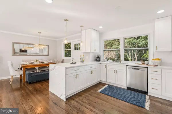 Fairfax, VA 22030,3506 QUEEN ANNE DR