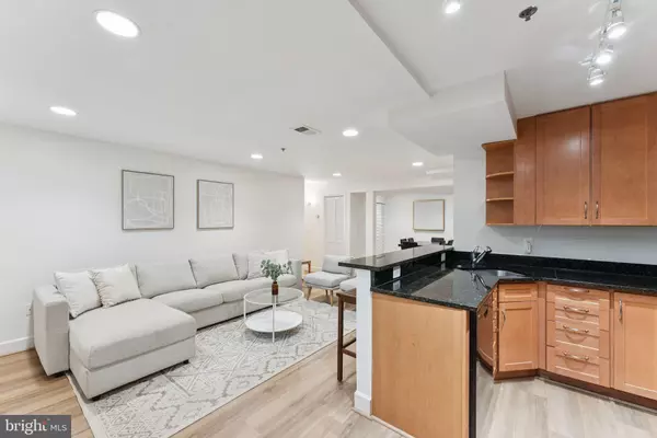 Alexandria, VA 22314,610 BASHFORD LN #1301