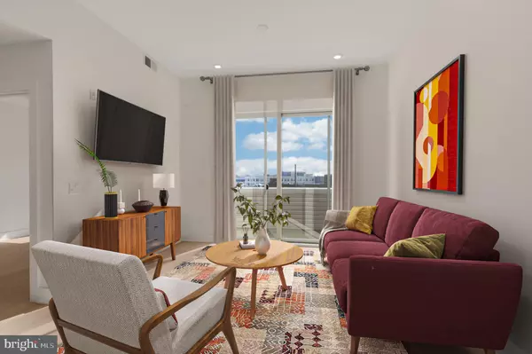 Philadelphia, PA 19122,1731 TILGHMAN ST #301