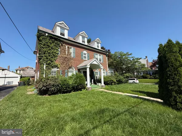 Chester, PA 19013,176 E PARKWAY AVE