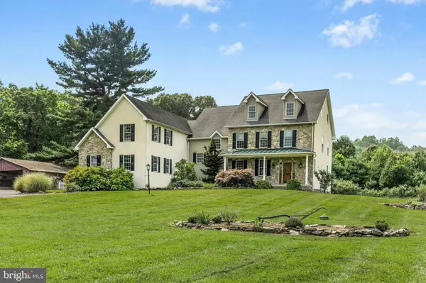 3370 LOWER SAUCON RD, Hellertown, PA 18055