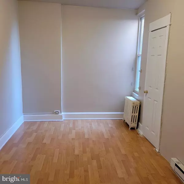 Merchantville, NJ 08109,4102 MAPLE AVE #3RD FLOOR