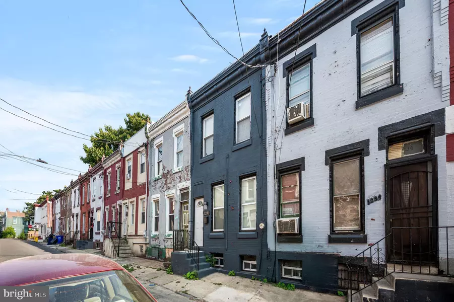 1232 W SERGEANT ST, Philadelphia, PA 19133
