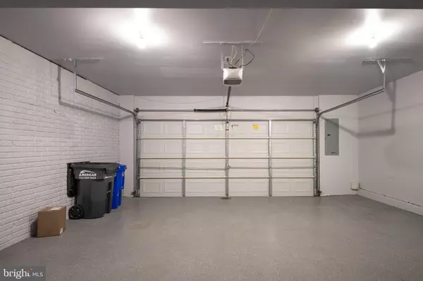 Woodbridge, VA 22191,2321 MERSEYSIDE DR #12