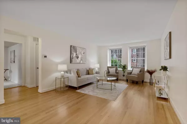 Arlington, VA 22206,3050 S BUCHANAN ST S #A2