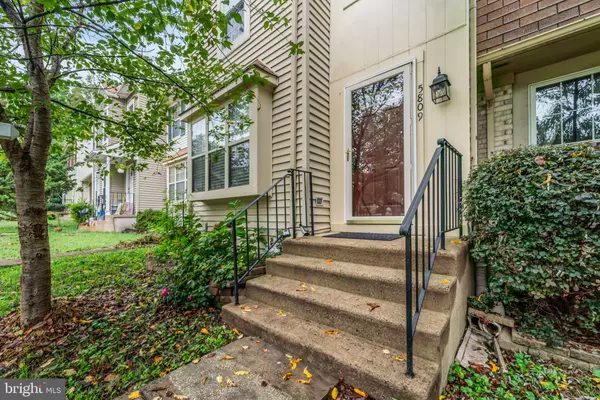 Centreville, VA 20121,5809 WATERDALE CT