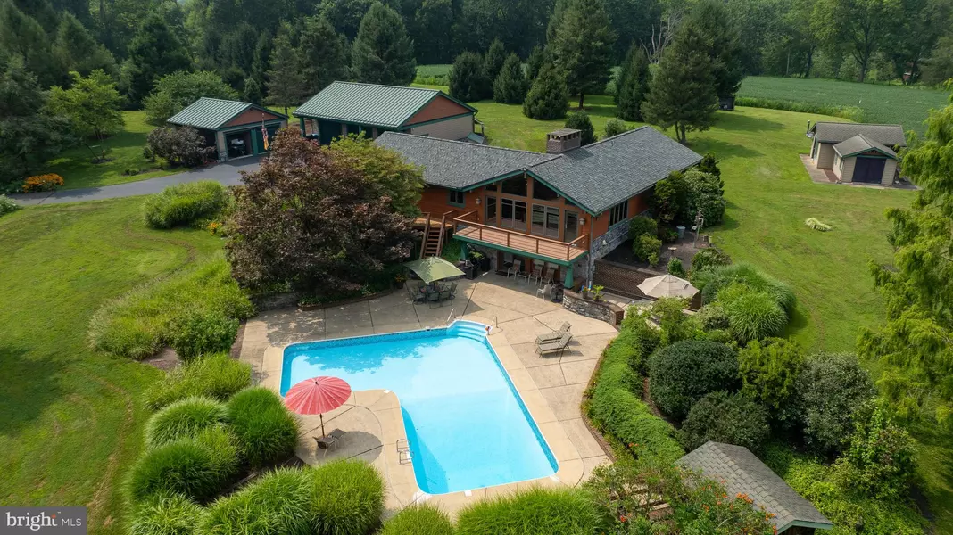 5776 PHEASANT RUN RD, Hellam, PA 17406