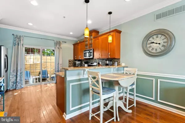 Philadelphia, PA 19146,1832 EARP ST