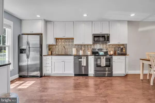 Palmyra, PA 17078,951 E MAPLE ST
