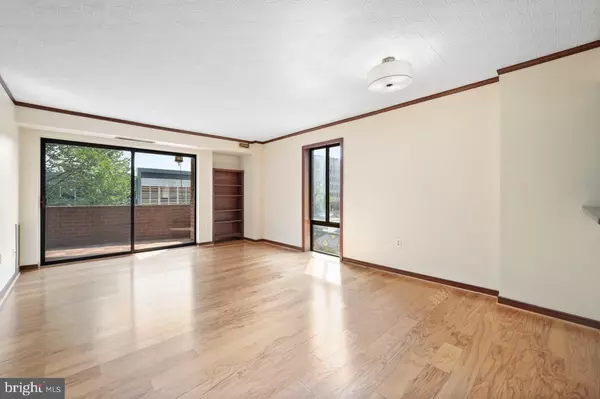 Washington, DC 20007,2320 WISCONSIN AVE NW #206