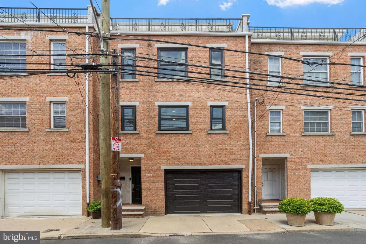 Philadelphia, PA 19125,313 E WILDEY ST