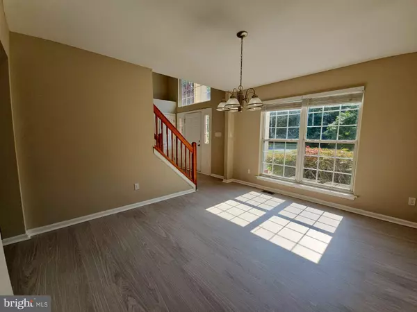 Williamstown, NJ 08094,1201 WHISPERING WOODS DR