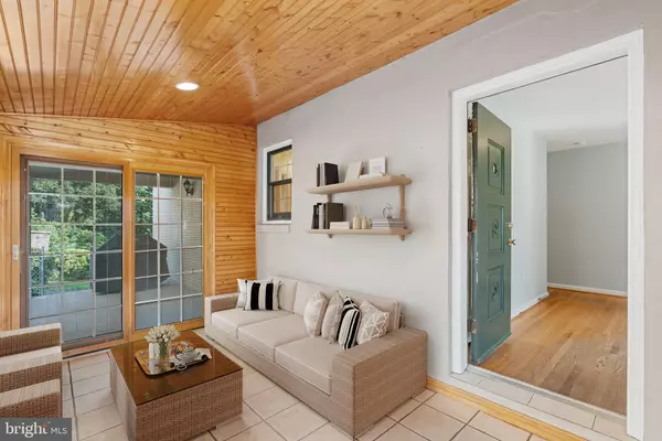 Havertown, PA 19083,835 BEECHWOOD DRIVE