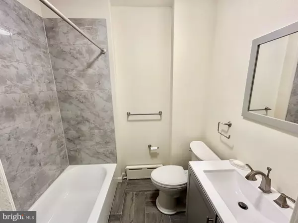 Philadelphia, PA 19123,108 W GIRARD AVE #3