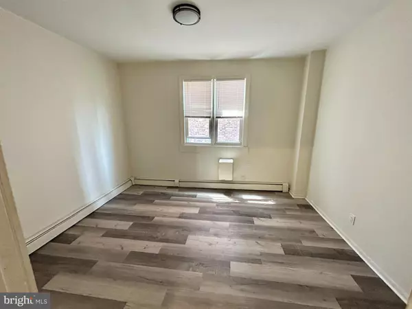 Philadelphia, PA 19123,108 W GIRARD AVE #3
