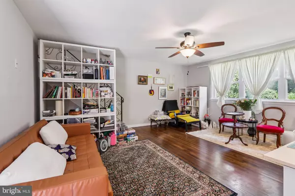 Philadelphia, PA 19128,7521 VALLEY AVE