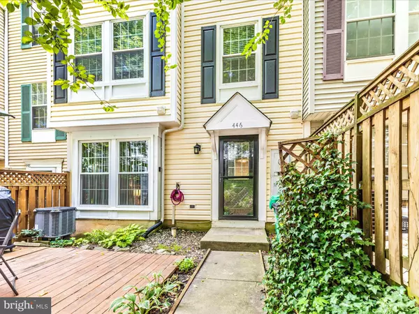 Gaithersburg, MD 20878,446 PALMSPRING DR