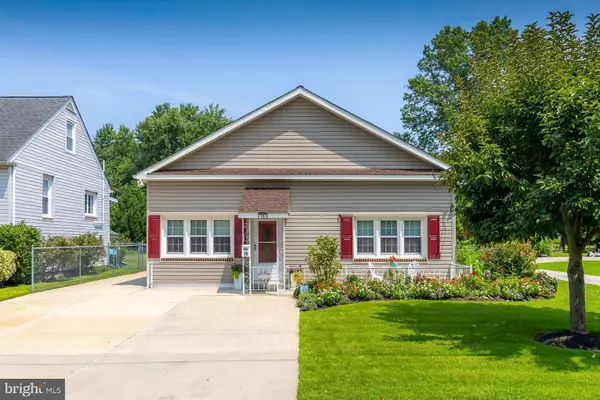 70 PRINCETON AVE, West Deptford, NJ 08096