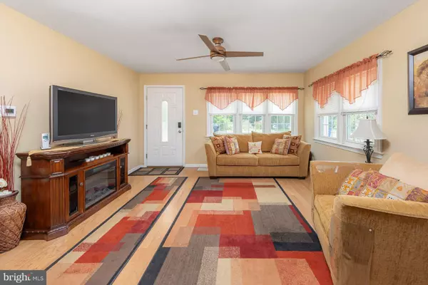 West Deptford, NJ 08096,70 PRINCETON AVE