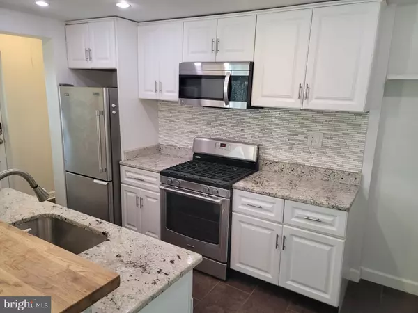 Arlington, VA 22204,5636 7TH RD S