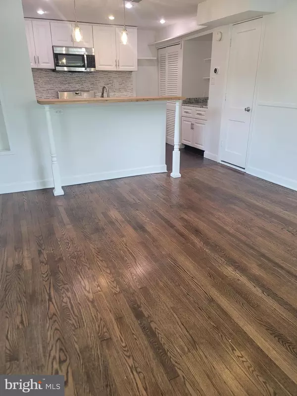 Arlington, VA 22204,5636 7TH RD S