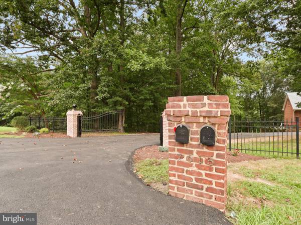 Clifton, VA 20124,7615 KINCHELOE RD