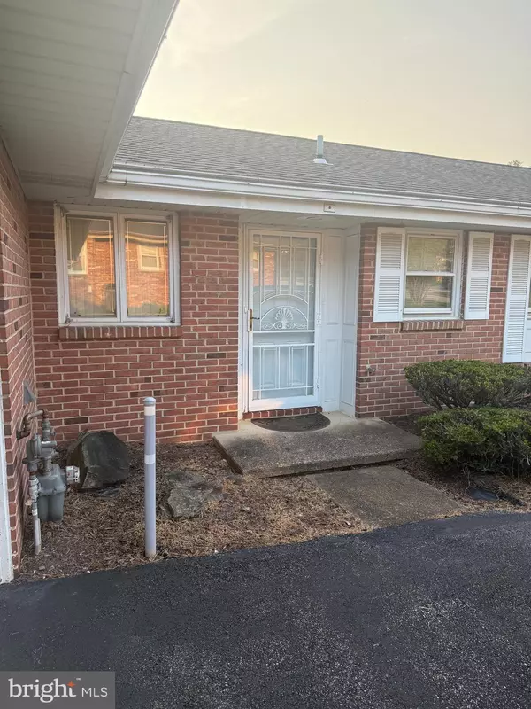 2109 FERNGLEN WAY, Baltimore, MD 21228